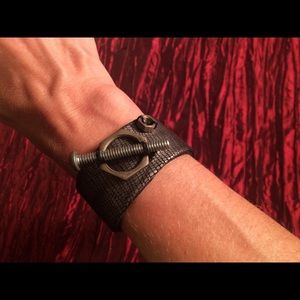 Loose 😳Screws 4 U ! Bracelet